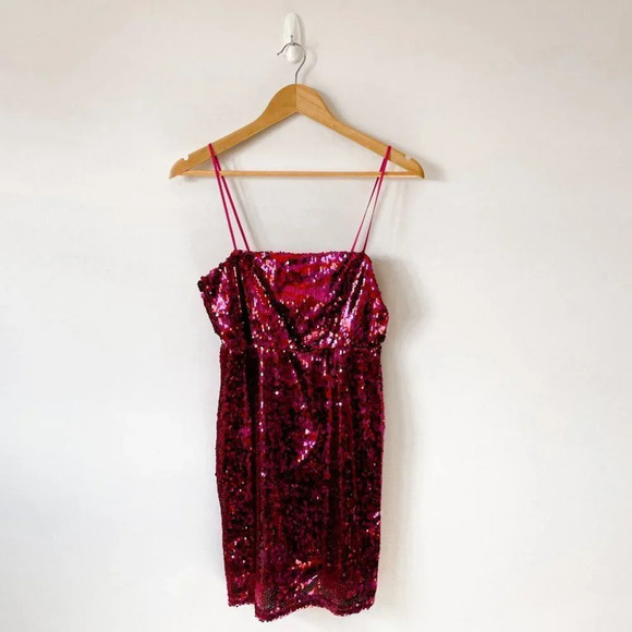 Zara Sequin Mini Dress Dark Fuchsia Red Pink NWT Size Medium Blogger Fav - Picture 7 of 13